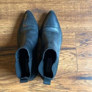 Steve Madden black leather boots